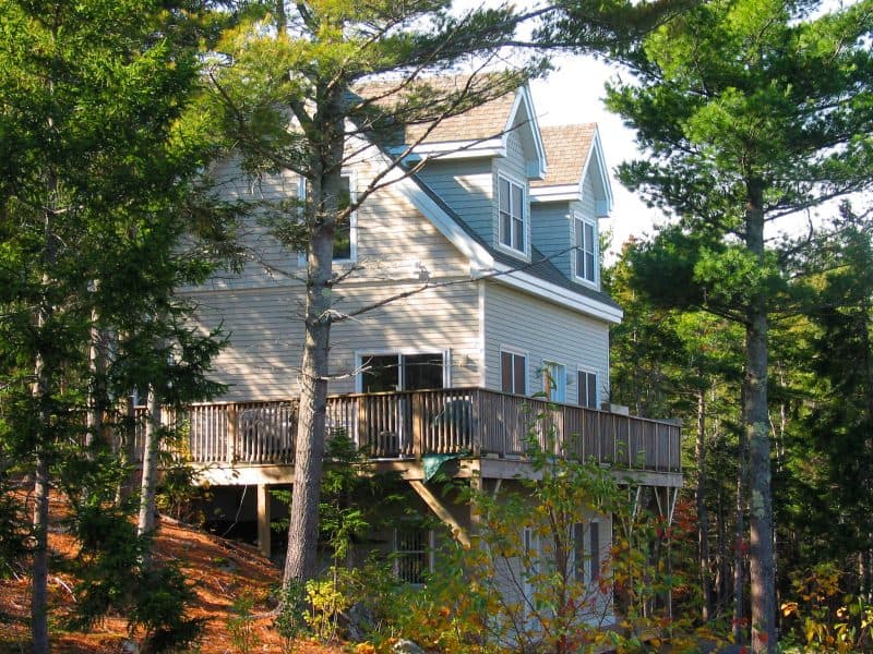 Cliffside vacation home in Bar Harbor, Maine
